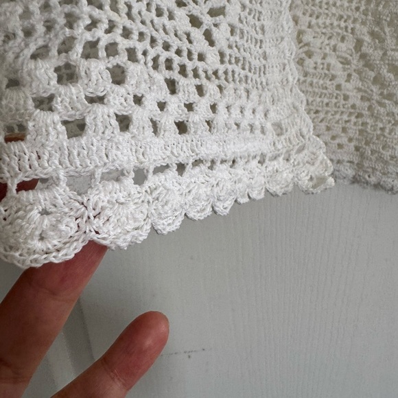 Handmade beautifull crochet short sleeve jacket. Great for any occasion - Picture 7 of 7